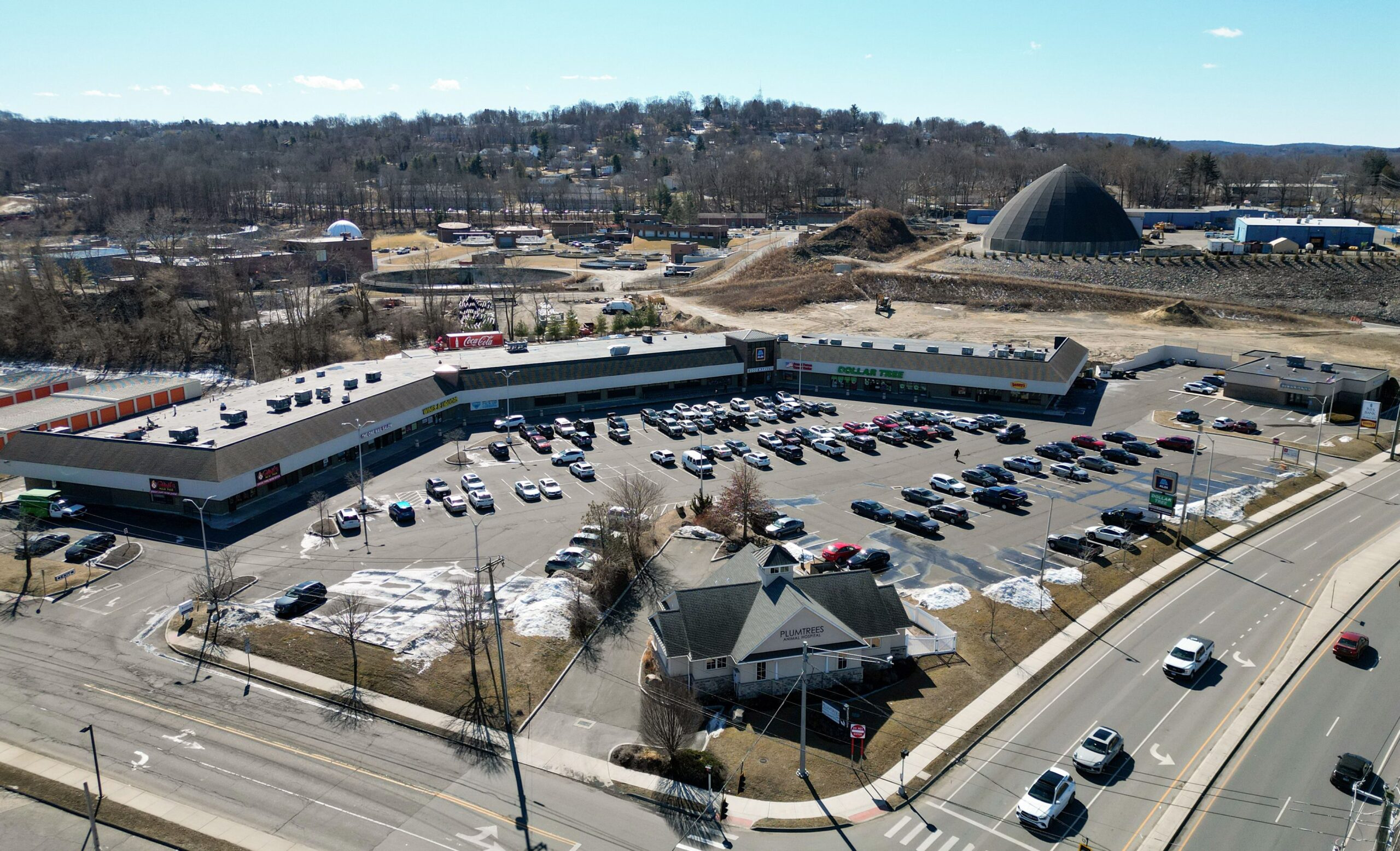 Plumtrees Plaza – Retail Strip Center